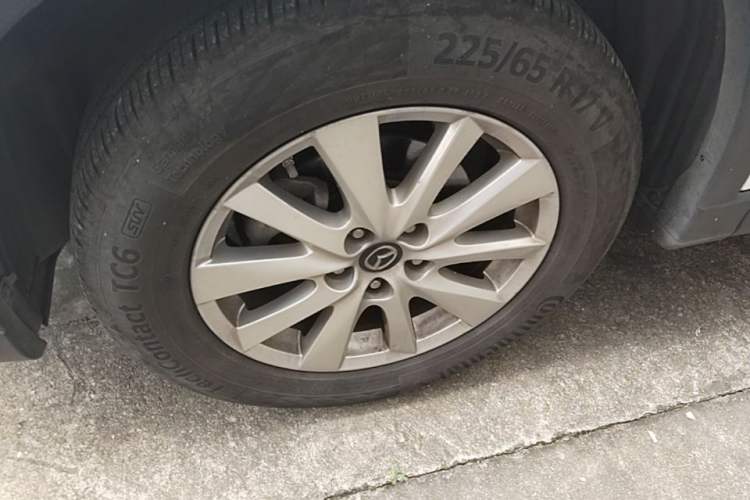 Used Mazda CX-5 2015 2.0L Automatic Two-Wheel Drive Urban Version Left Front Wheel Hub