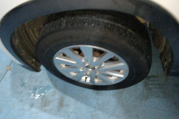 Used Mazda CX-5 2015 2.0L Automatic Two-Wheel Drive Urban Version Left Front Wheel Hub
