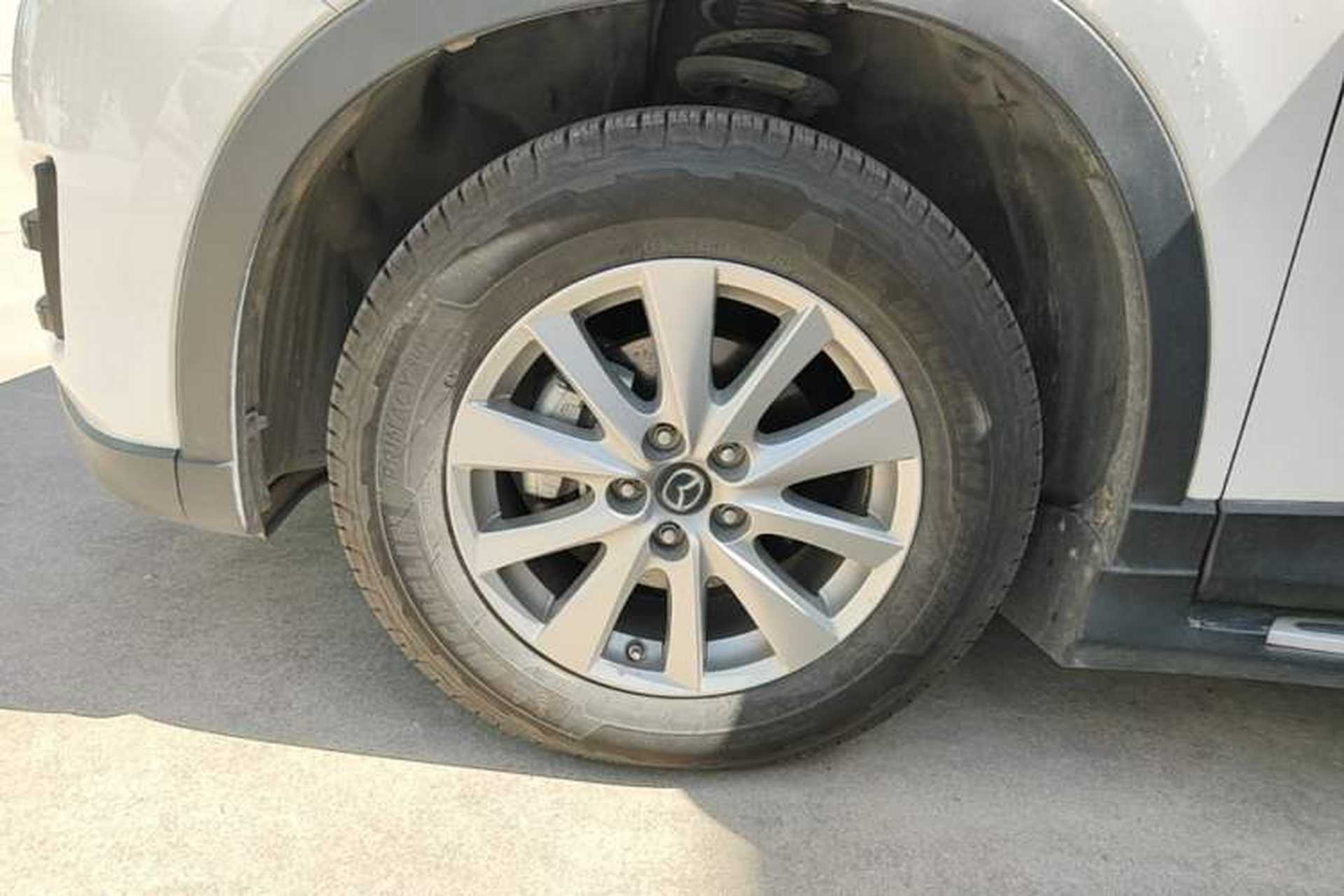 Used Mazda CX-5 2015 2.0L Automatic Two-Wheel Drive Urban Version Left Front Wheel Hub
