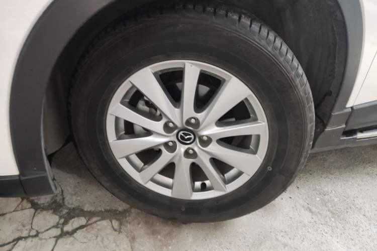 Used Mazda CX-5 2015 2.0L Automatic Two-Wheel Drive Urban Version Left Front Wheel Hub