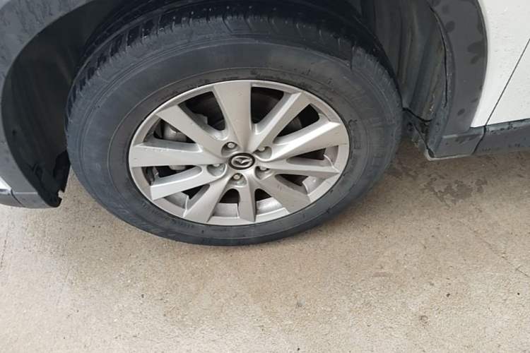 Used Mazda CX-5 2015 2.0L Automatic 4x4 Luxury Edition Left Front Wheel Hub