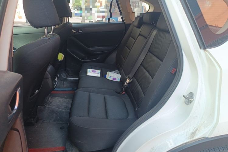 Used Mazda CX-5 2015 2.0L Automatic Two-Wheel Drive Urban Version Left Rear Seat