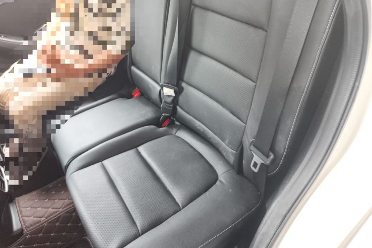 Used Mazda CX-5 2015 2.0L Automatic Two-Wheel Drive Urban Version Left Rear Seat
