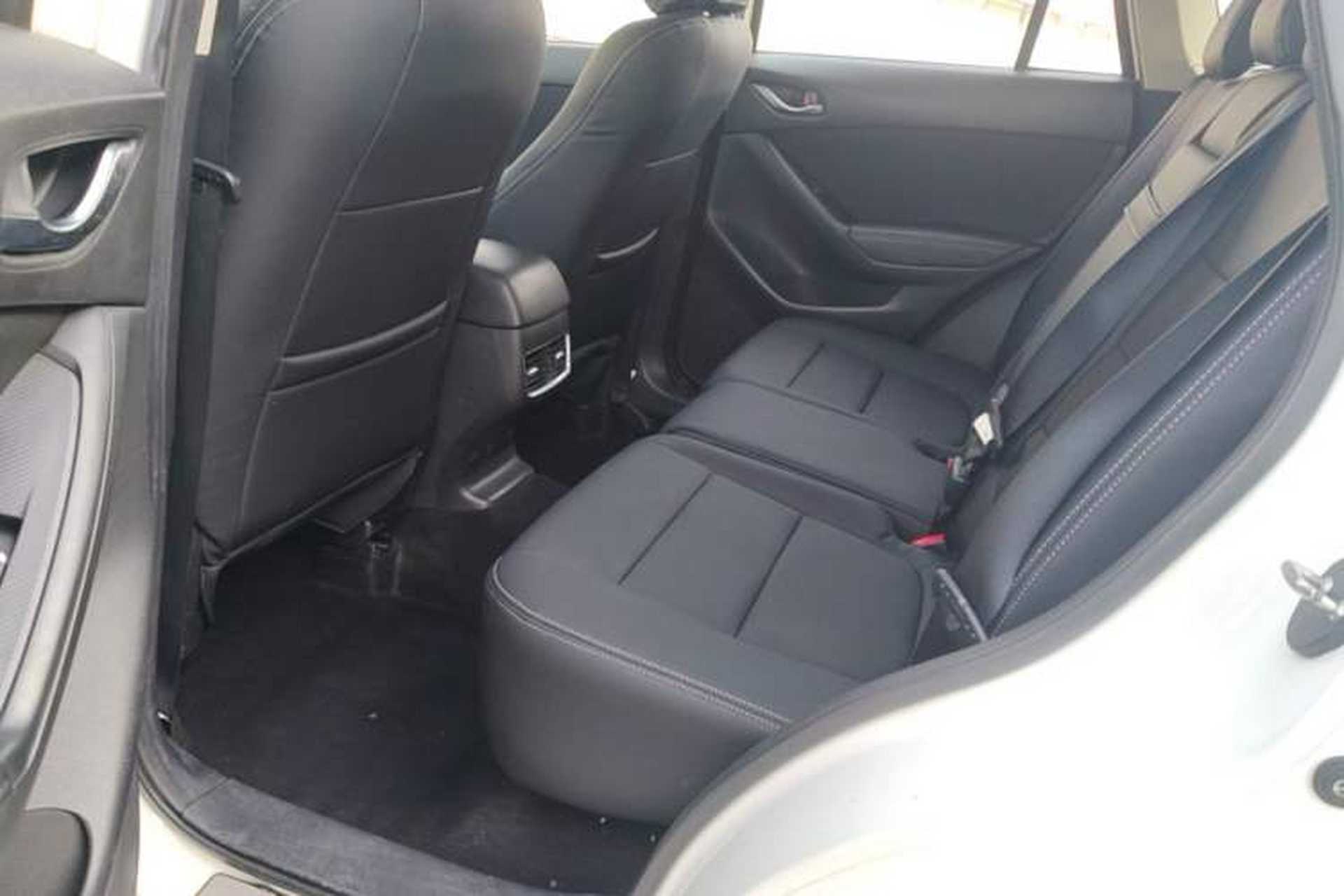 Used Mazda CX-5 2015 2.0L Automatic Two-Wheel Drive Urban Version Left Rear Seat