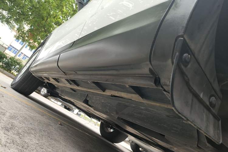 Used Mazda CX-5 2015 2.0L Automatic Two-Wheel Drive Urban Version Left Side Sill