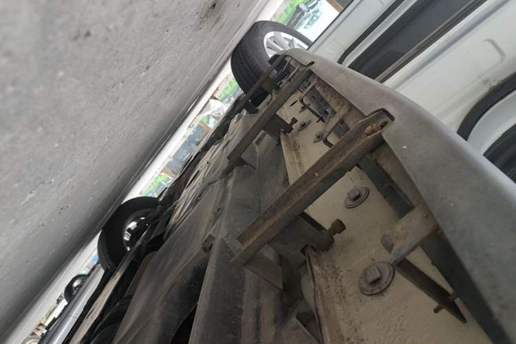 Used Mazda CX-5 2015 2.0L Automatic Two-Wheel Drive Urban Version Left Side Sill