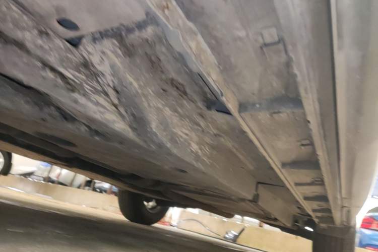 Used Mazda CX-5 2015 2.0L Automatic Two-Wheel Drive Urban Version Left Side Sill