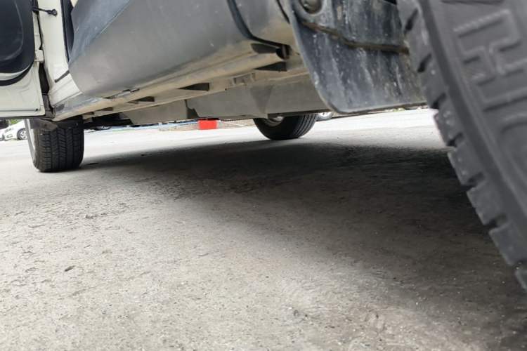 Used Mazda CX-5 2015 2.0L Manual Two-Wheel Drive Comfort Version Left Side Sill
