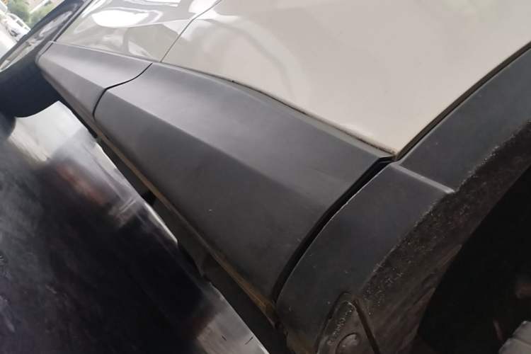 Used Mazda CX-5 2015 2.0L Automatic Two-Wheel Drive Urban Version Left Side Sill