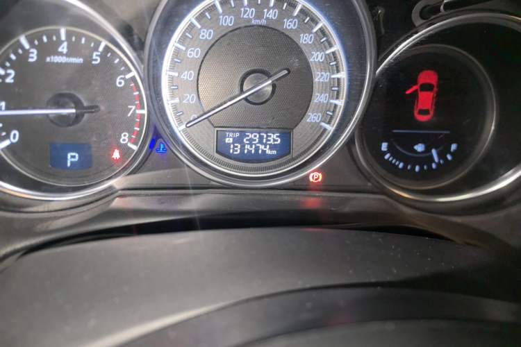 Used Mazda CX-5 2015 2.5L Automatic 4x4 Prestige Edition Odometer Close Up