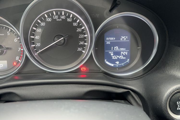 Used Mazda CX-5 2015 2.0L Automatic Two-Wheel Drive Urban Version Odometer Close Up