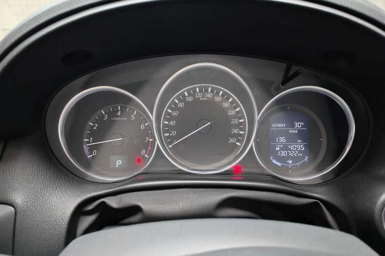 Used Mazda CX-5 2015 2.0L Automatic Two-Wheel Drive Urban Version Odometer Close Up