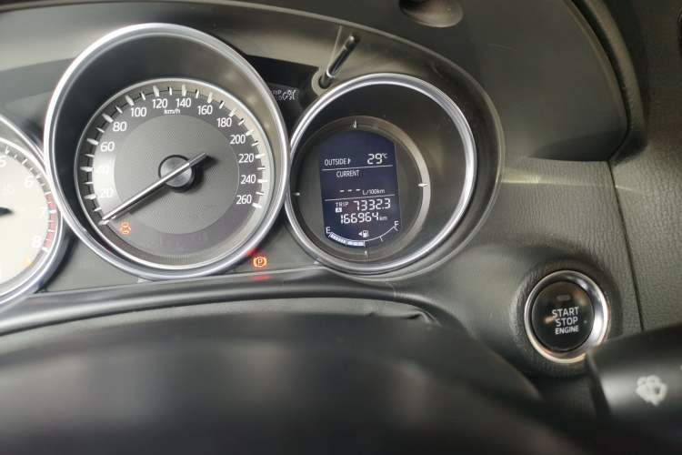 Used Mazda CX-5 2015 2.0L Automatic Two-Wheel Drive Urban Version Odometer Close Up