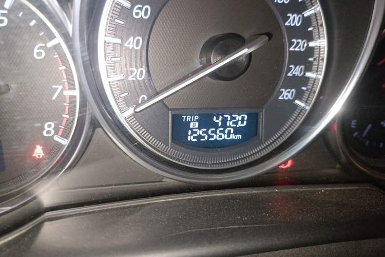 Used Mazda CX-5 2015 2.5L Automatic 4x4 Prestige Edition Odometer Close Up