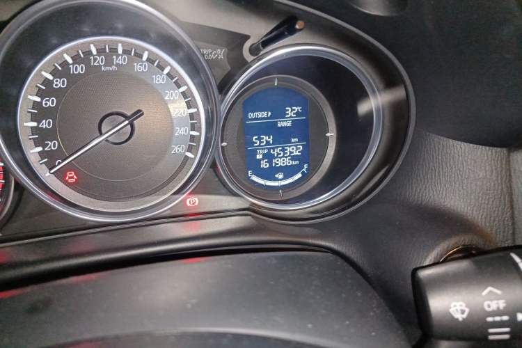 Used Mazda CX-5 2015 2.0L Automatic Two-Wheel Drive Urban Version Odometer Close Up