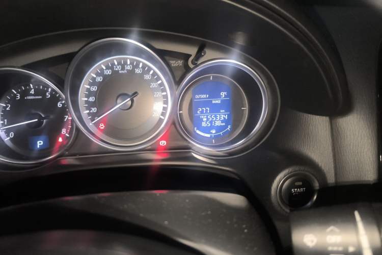 Used Mazda CX-5 2015 2.0L Automatic Two-Wheel Drive Urban Version Odometer Close Up