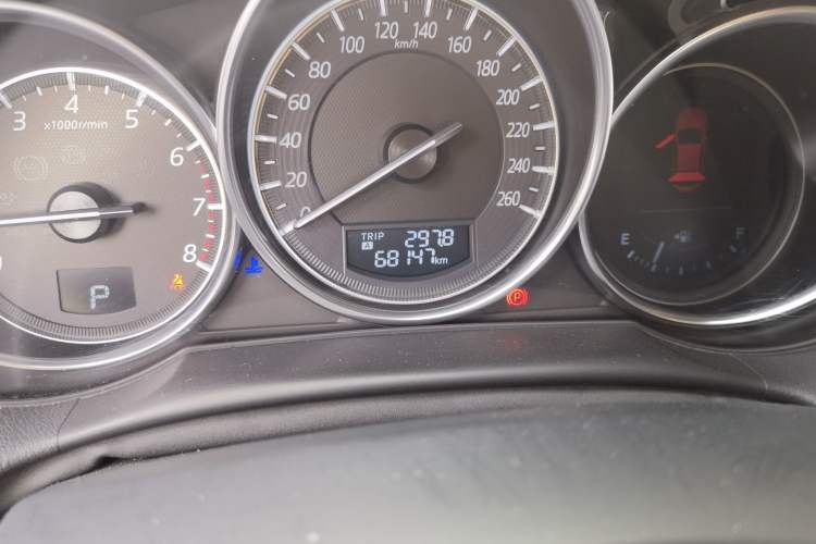 Used Mazda CX-5 2015 2.5L Automatic 4x4 Prestige Edition Odometer Close Up