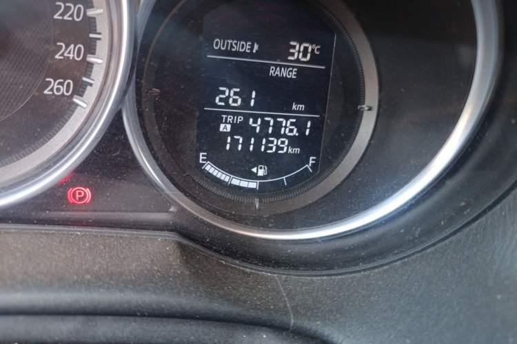 Used Mazda CX-5 2015 2.0L Automatic Two-Wheel Drive Urban Version Odometer Close Up