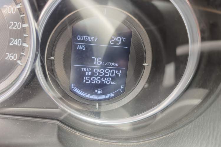 Used Mazda CX-5 2015 2.0L Automatic 2WD Comfort Edition Odometer Close Up
