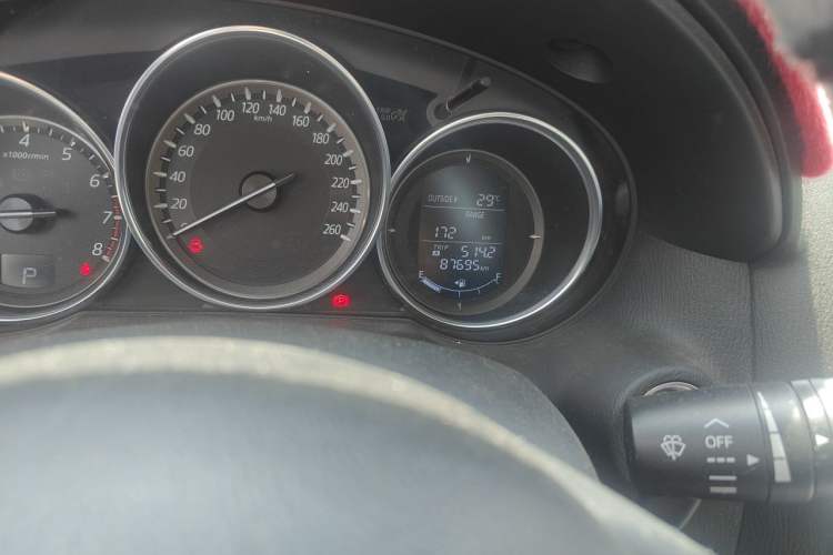 Used Mazda CX-5 2015 2.0L Automatic Two-Wheel Drive Urban Version Odometer Close Up