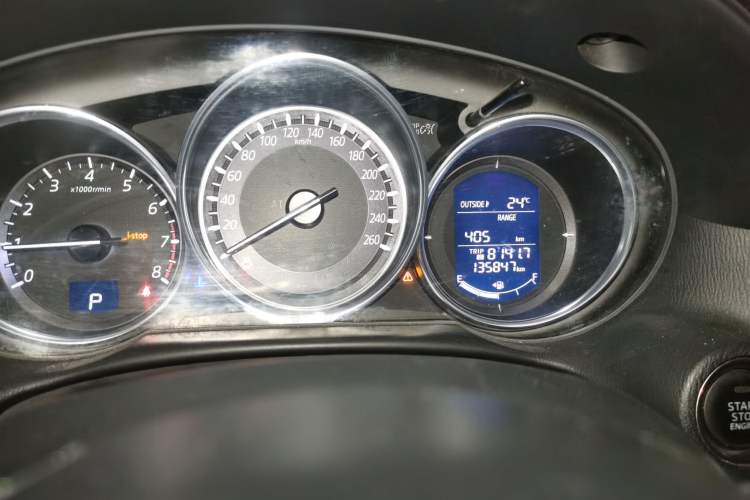 Used Mazda CX-5 2015 2.0L Automatic Two-Wheel Drive Urban Version Odometer Close Up
