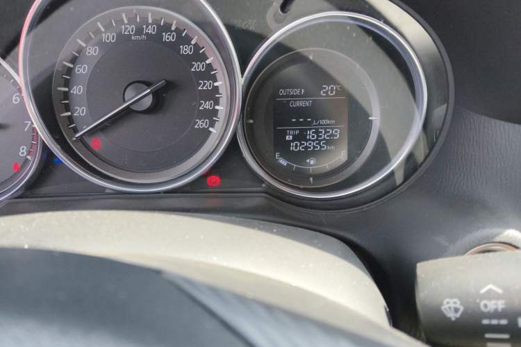 Used Mazda CX-5 2015 2.0L Automatic Two-Wheel Drive Urban Version Odometer Close Up