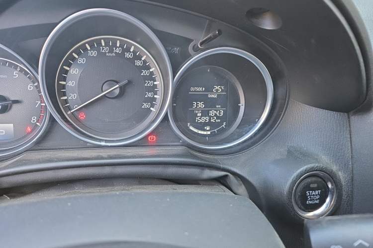 Used Mazda CX-5 2015 2.0L Automatic Two-Wheel Drive Urban Version Odometer Close Up