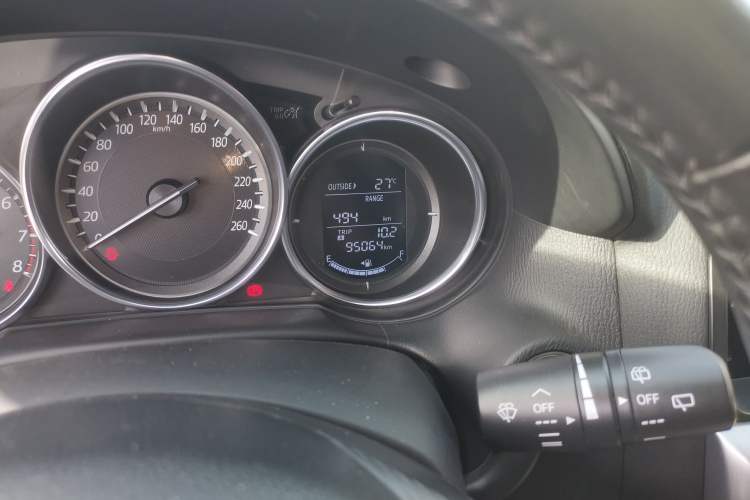 Used Mazda CX-5 2015 2.0L Automatic Two-Wheel Drive Urban Version Odometer Close Up