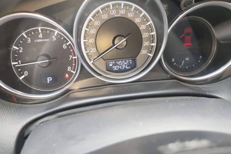 Used Mazda CX-5 2015 2.5L Automatic 4x4 Prestige Edition Odometer Close Up