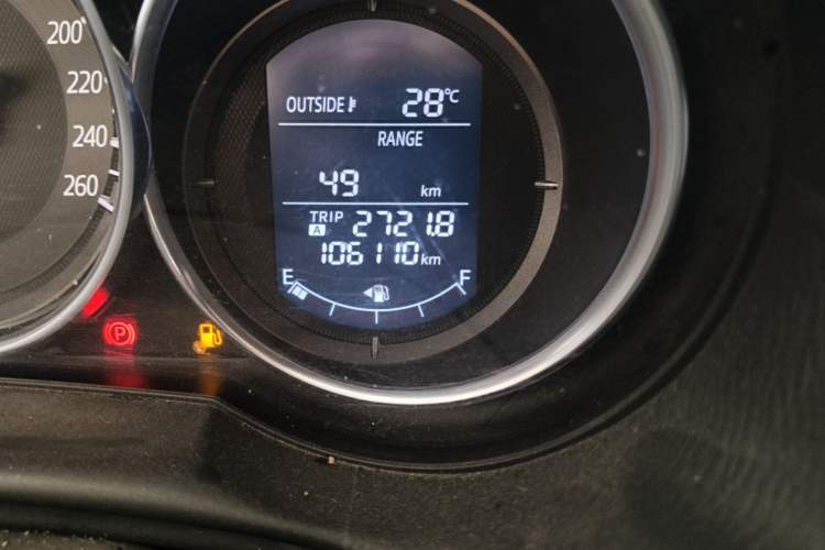 Used Mazda CX-5 2015 2.0L Automatic Two-Wheel Drive Urban Version Odometer Close Up