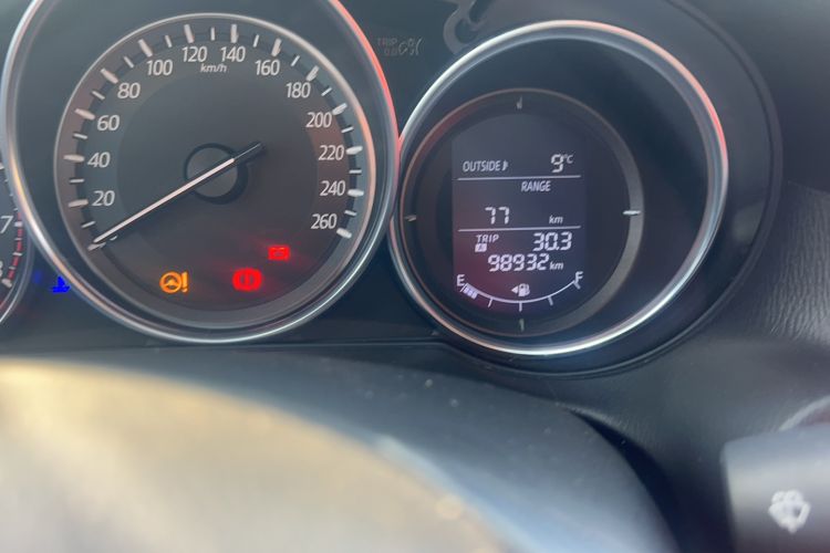 Used Mazda CX-5 2015 2.0L Manual Two-Wheel Drive Comfort Version Odometer Close Up