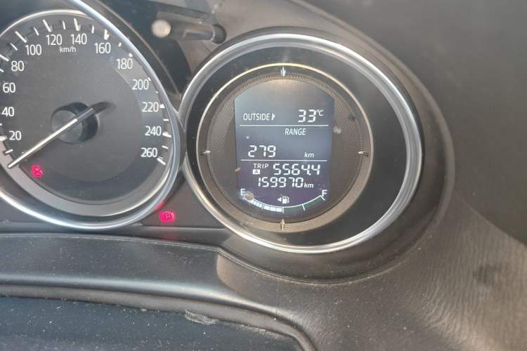 Used Mazda CX-5 2015 2.0L Automatic Two-Wheel Drive Urban Version Odometer Close Up