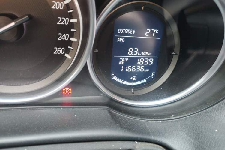 Used Mazda CX-5 2015 2.0L Automatic Two-Wheel Drive Urban Version Odometer Close Up