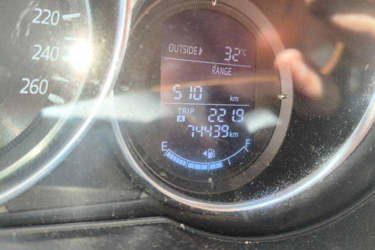 Used Mazda CX-5 2015 2.0L Automatic Two-Wheel Drive Urban Version Odometer Close Up
