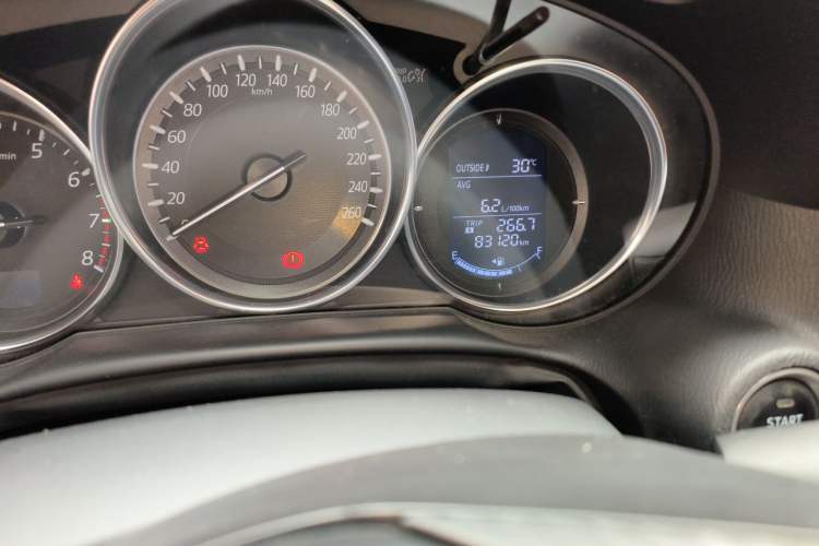 Used Mazda CX-5 2015 2.0L Manual Two-Wheel Drive Comfort Version Odometer Close Up