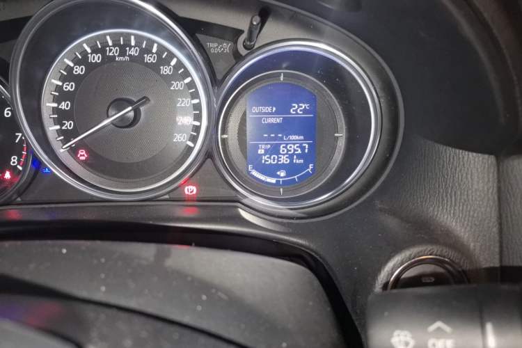 Used Mazda CX-5 2015 2.0L Automatic Two-Wheel Drive Urban Version Odometer Close Up