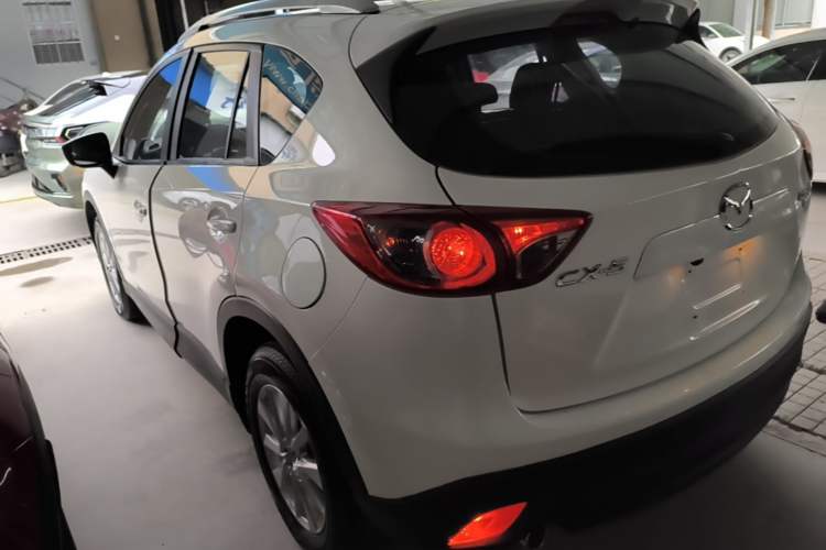 Used Mazda CX-5 2015 2.0L Automatic Two-Wheel Drive Urban Version Rear Left 45 Deg