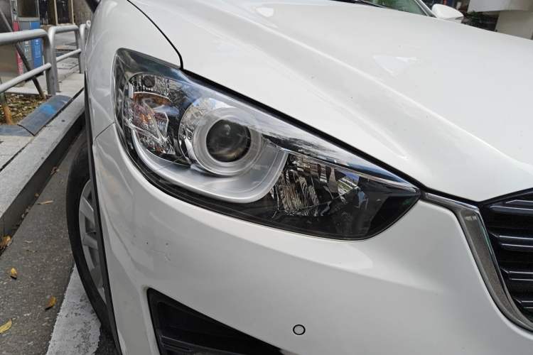 Used Mazda CX-5 2015 2.0L Automatic Two-Wheel Drive Urban Version Right Front Headlight