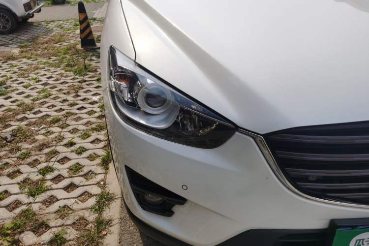 Used Mazda CX-5 2015 2.0L Automatic Two-Wheel Drive Urban Version Right Front Headlight