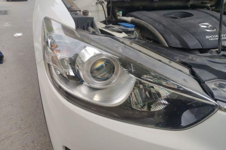 Used Mazda CX-5 2015 2.0L Automatic 4x4 Luxury Edition Right Front Headlight