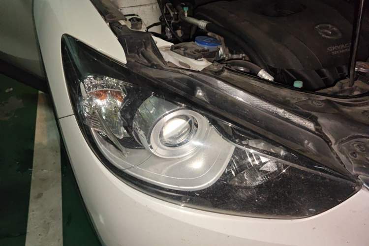 Used Mazda CX-5 2015 2.0L Automatic Two-Wheel Drive Urban Version Right Front Headlight