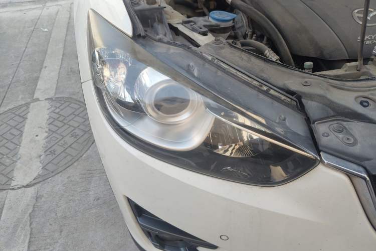 Used Mazda CX-5 2015 2.0L Automatic Two-Wheel Drive Urban Version Right Front Headlight
