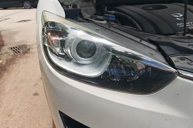 Used Mazda CX-5 2015 2.0L Automatic 2WD Comfort Edition Right Front Headlight