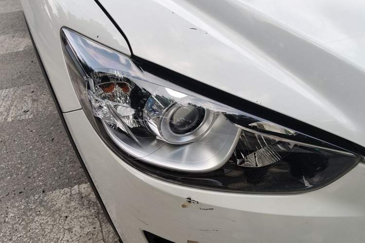 Used Mazda CX-5 2015 2.0L Automatic Two-Wheel Drive Urban Version Right Front Headlight