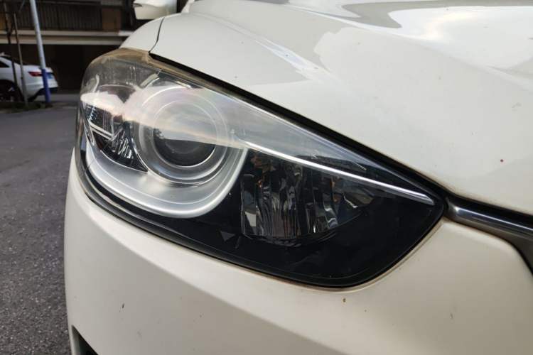 Used Mazda CX-5 2015 2.0L Automatic Two-Wheel Drive Urban Version Right Front Headlight