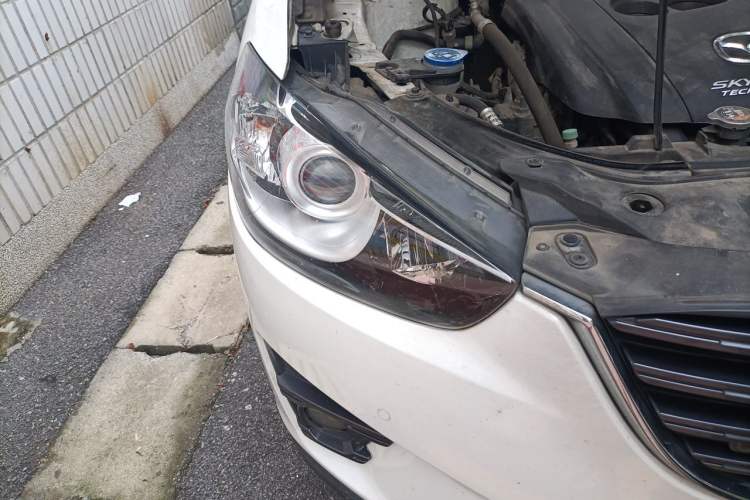 Used Mazda CX-5 2015 2.0L Automatic Two-Wheel Drive Urban Version Right Front Headlight