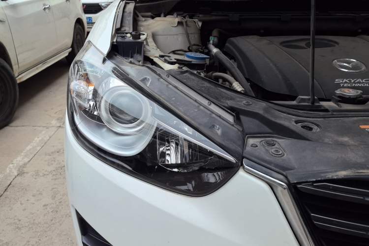 Used Mazda CX-5 2015 2.0L Automatic Two-Wheel Drive Urban Version Right Front Headlight
