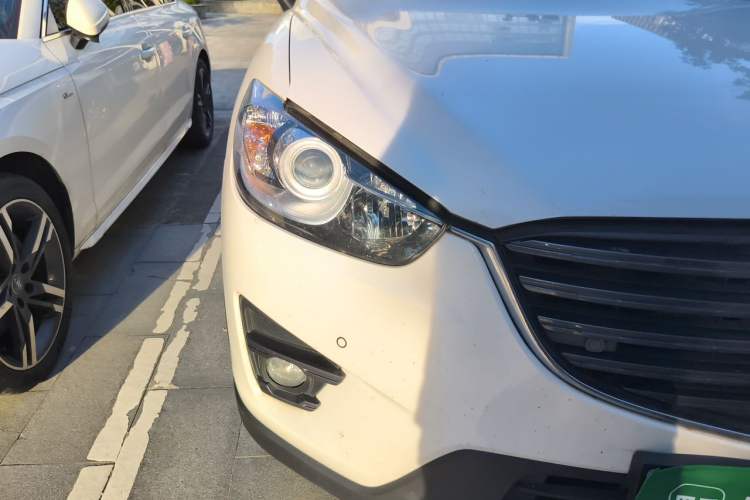 Used Mazda CX-5 2015 2.0L Automatic Two-Wheel Drive Urban Version Right Front Headlight