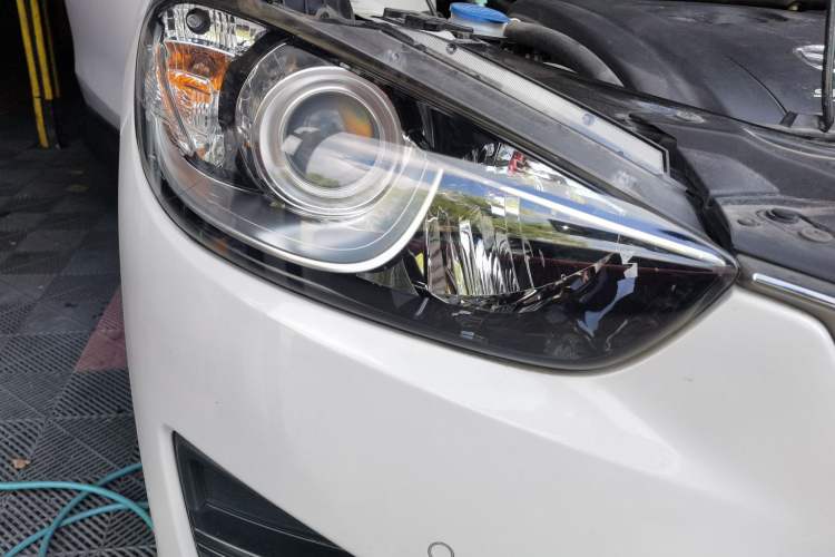 Used Mazda CX-5 2015 2.0L Automatic Two-Wheel Drive Urban Version Right Front Headlight