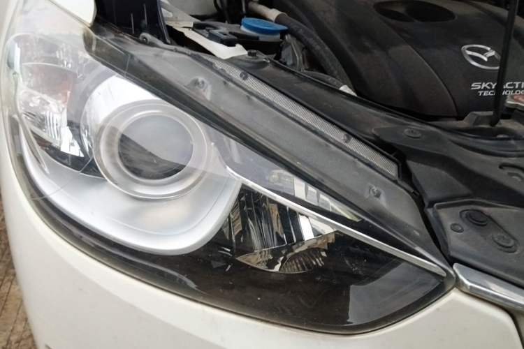 Used Mazda CX-5 2015 2.0L Automatic Two-Wheel Drive Urban Version Right Front Headlight